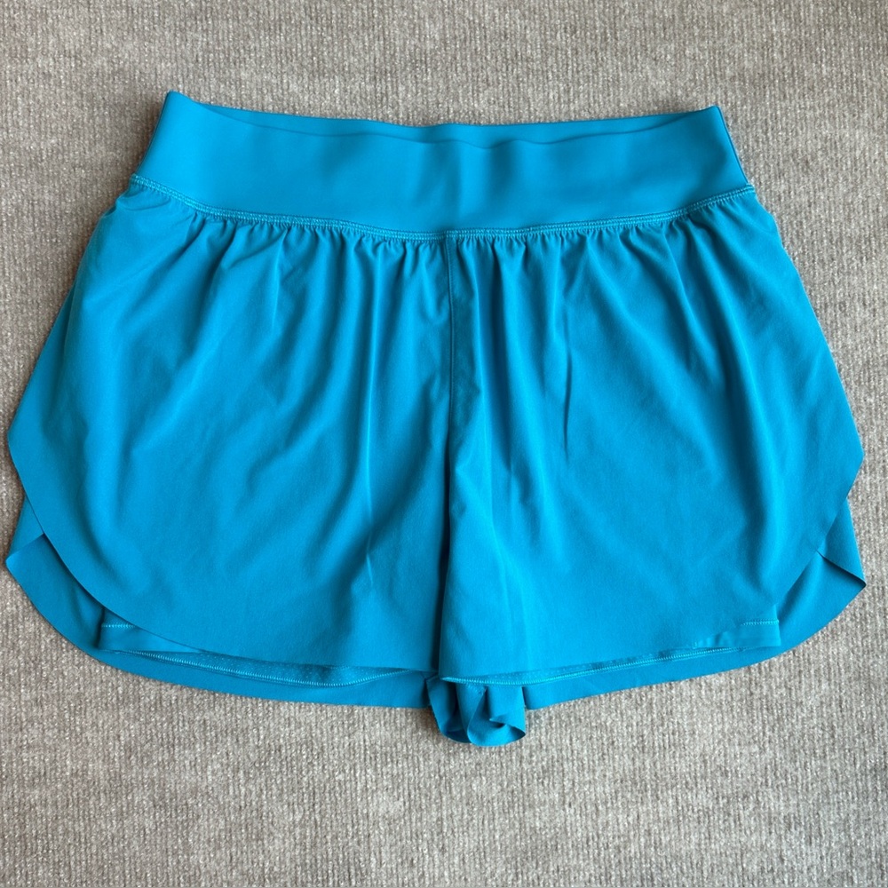 Athleta Women’s Sz L Crossover Run Shorts